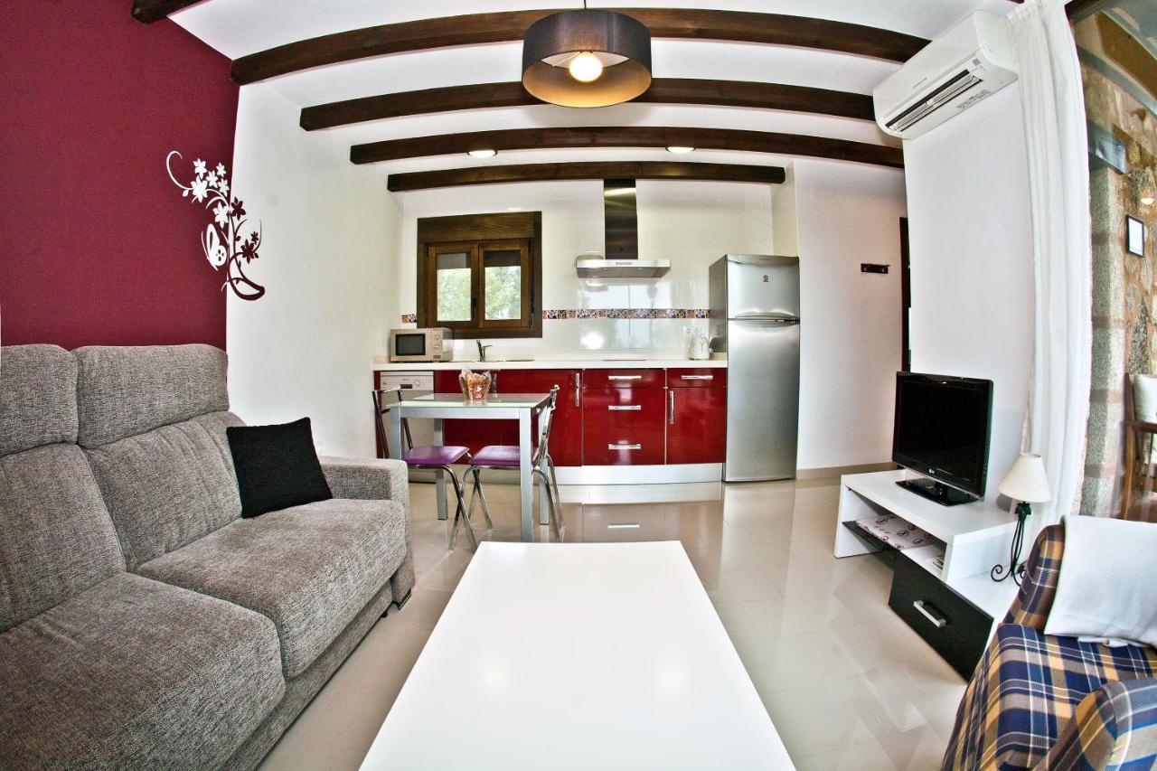 Apartamentos El Roble Valverde de la Vera Exterior foto