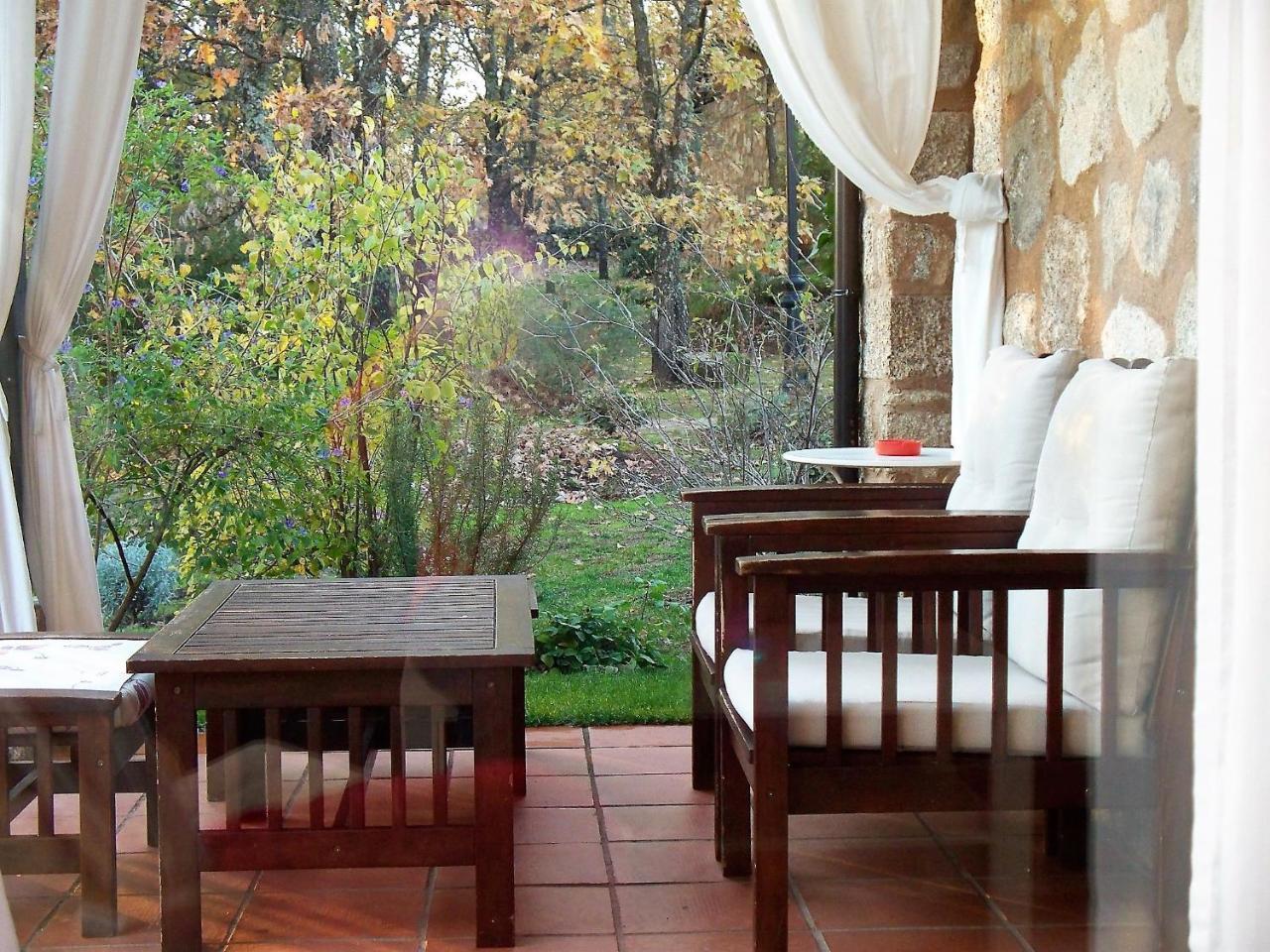 Apartamentos El Roble Valverde de la Vera Exterior foto